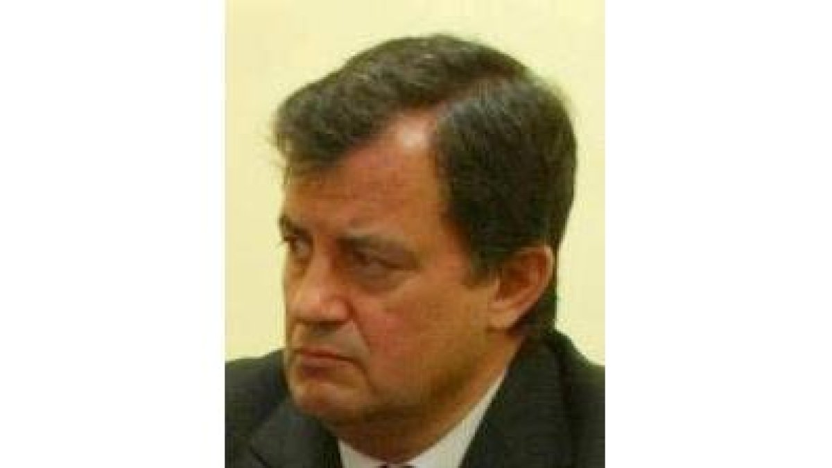 César Garnelo, CDS