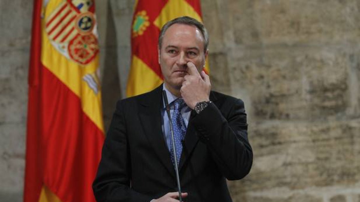 El presidente valenciano, Alberto Fabra, durante la rueda de prensa en la que ha valorado la absolución de Francisco Camps, este jueves.