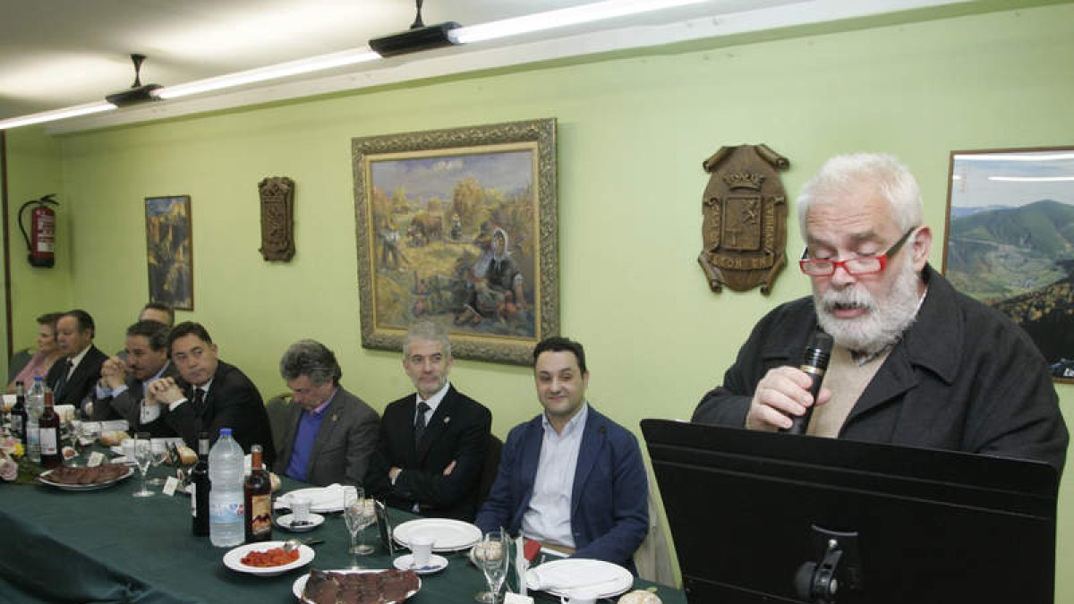 Luis Antonio Alías, en un momento de su intervención en Gijón en la jornada de ayer.