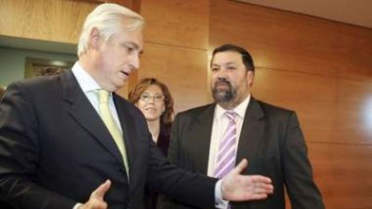 José Luis Concepción y Francisco Caamaño, ayer en Salamanca