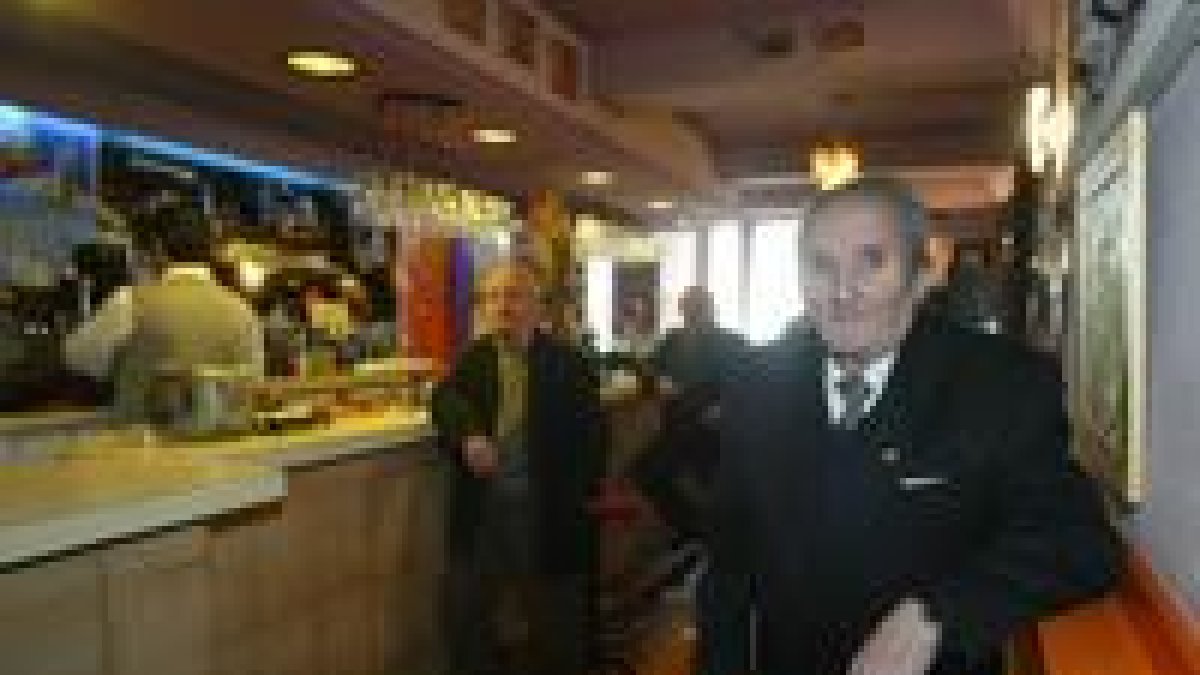 Arturo Suárez trabajó en el bar durante 64 años