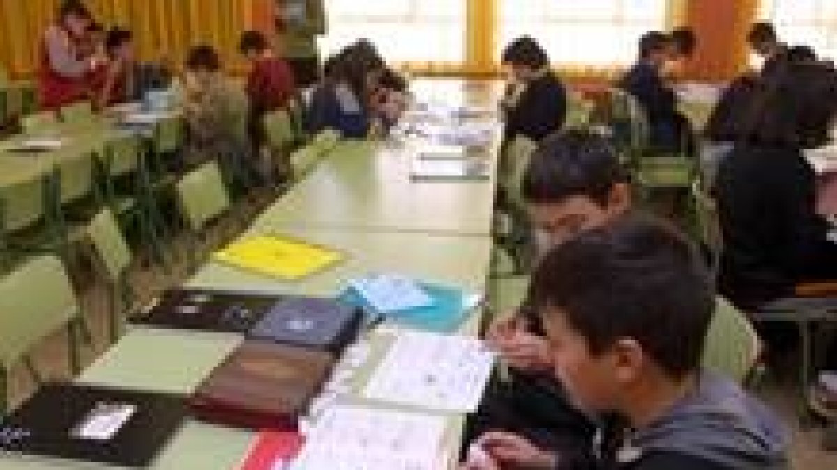 Los socialistas creen que la LOE no se está aplicando convenientemente en la comunidad autónoma