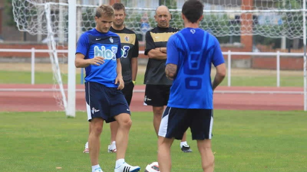 Claudio no quiere arriesgar con Borja para tenerlo a punto para el partido ante el Zamora.