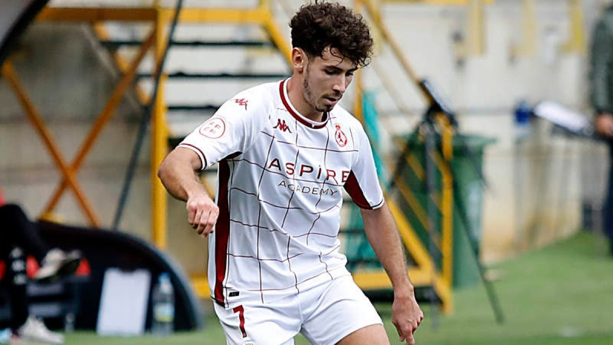 Aarón Piñán es seguido muy de cerca por equipos de Segunda División. MARCIANO PÉREZ