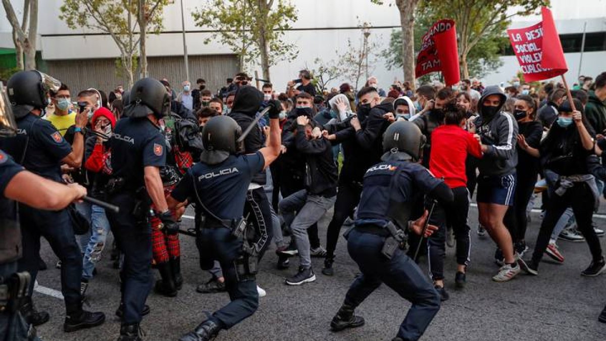 policía