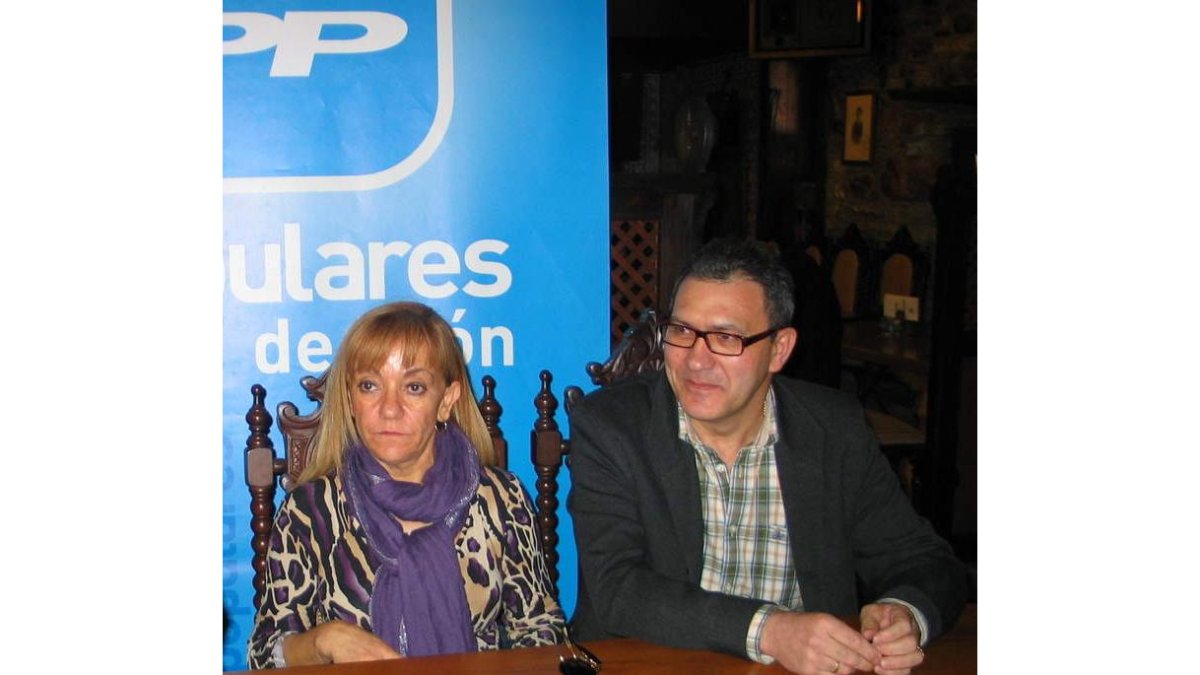 Isabel Carrasco y Adolfo Canedo, en imagen de archivo.