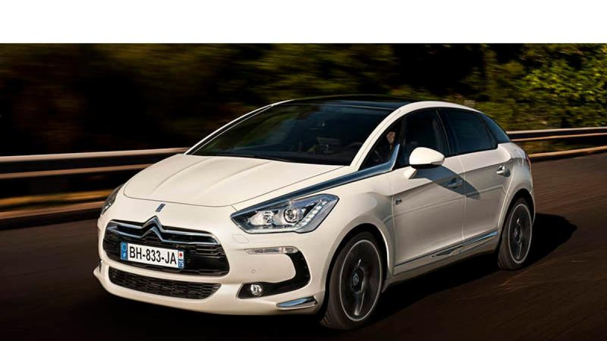 La audacia preside el diseño de un DS5 que rompe moldes, incluso para la exclusivista filosofía DS.