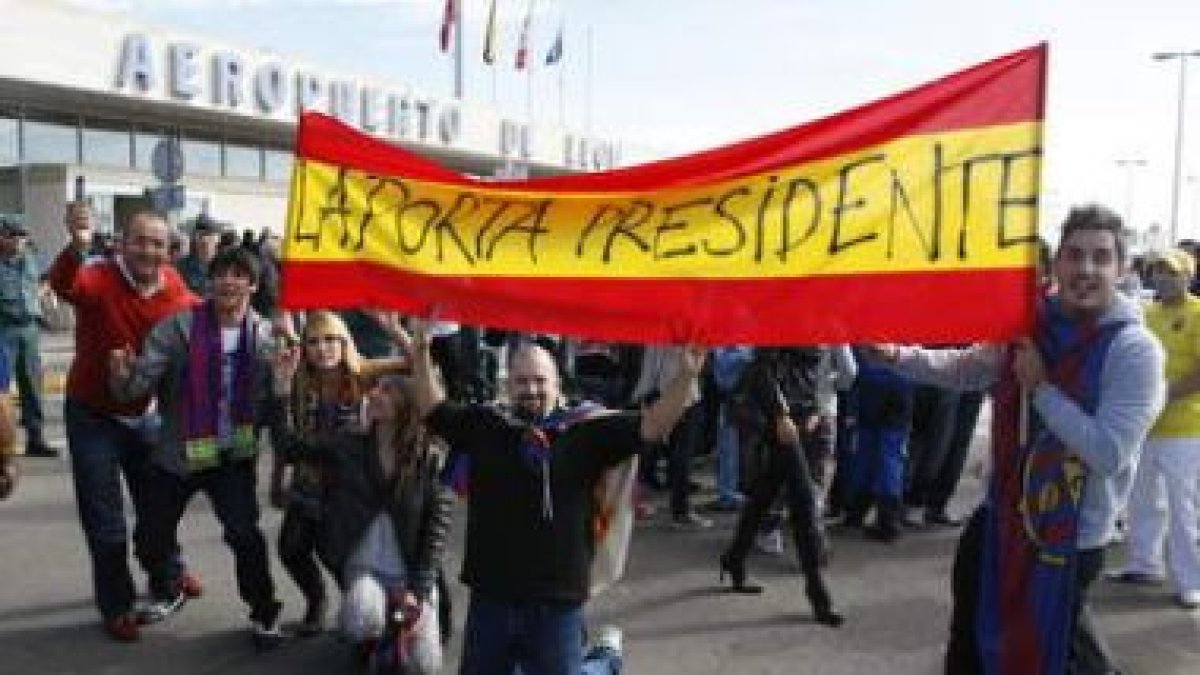 Una bandera de España alusiva a Laporta