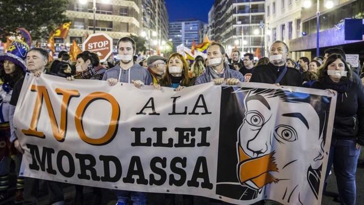 Manifestación en contra de la ley mordaza en Valencia