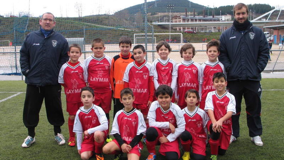Formación del equipo del Columbrianos que milita en la categoría benjamín.