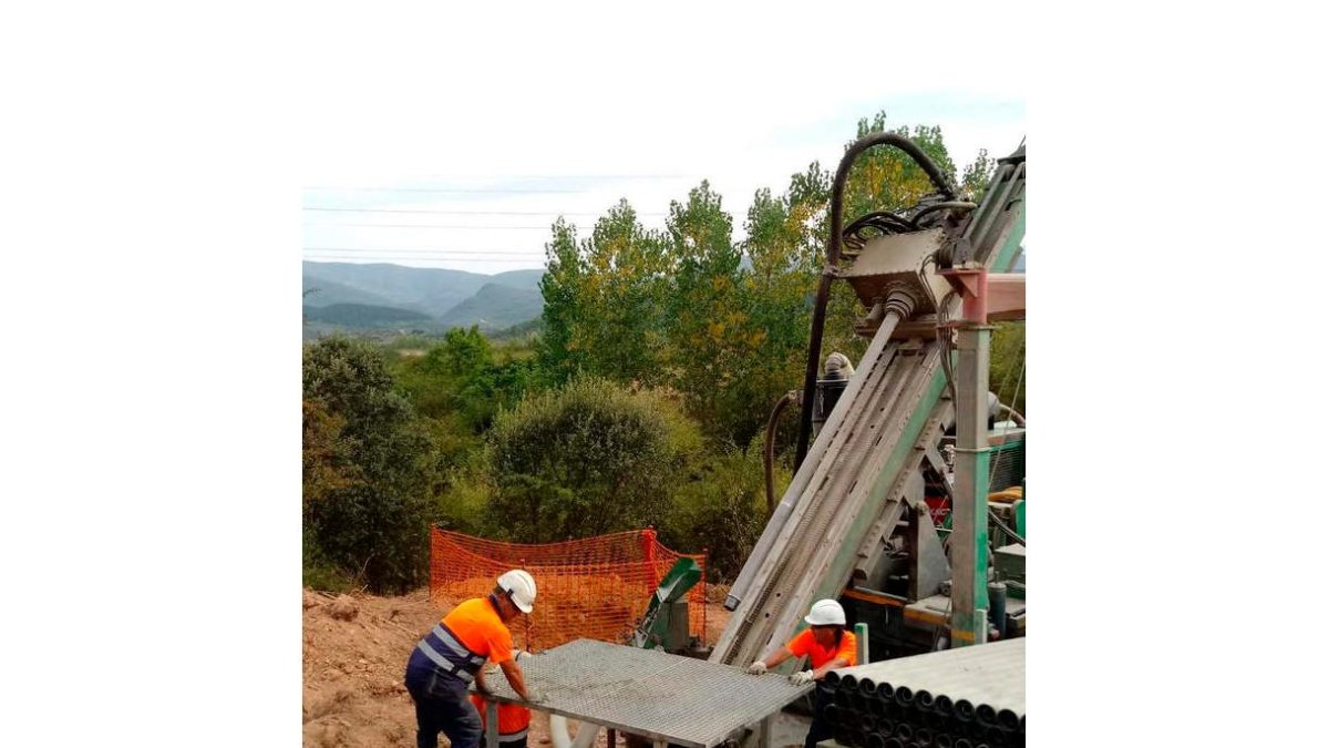 Imagen de archivo de los sondeos de Europa Metals, en el Bierzo. DL