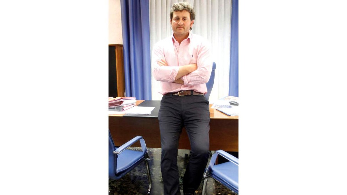 El alcalde, de Villaquilambre, Manuel García.