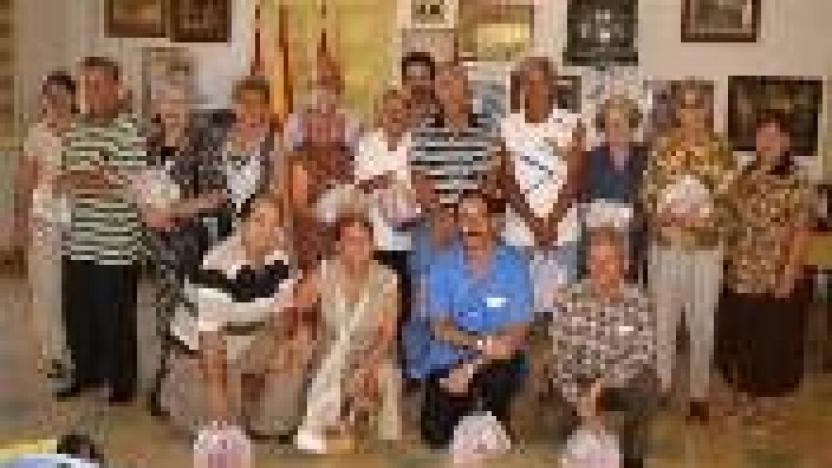 Los socios de la Colonia Leonesa de Cuba con más años de pertenencia