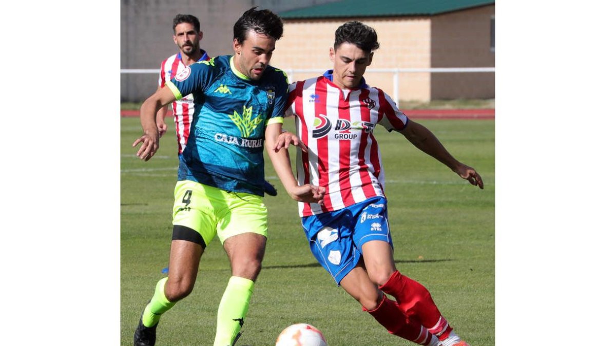 El equipo rojiblanco firmó de nuevo tablas en casa. ANA F. BARREDO