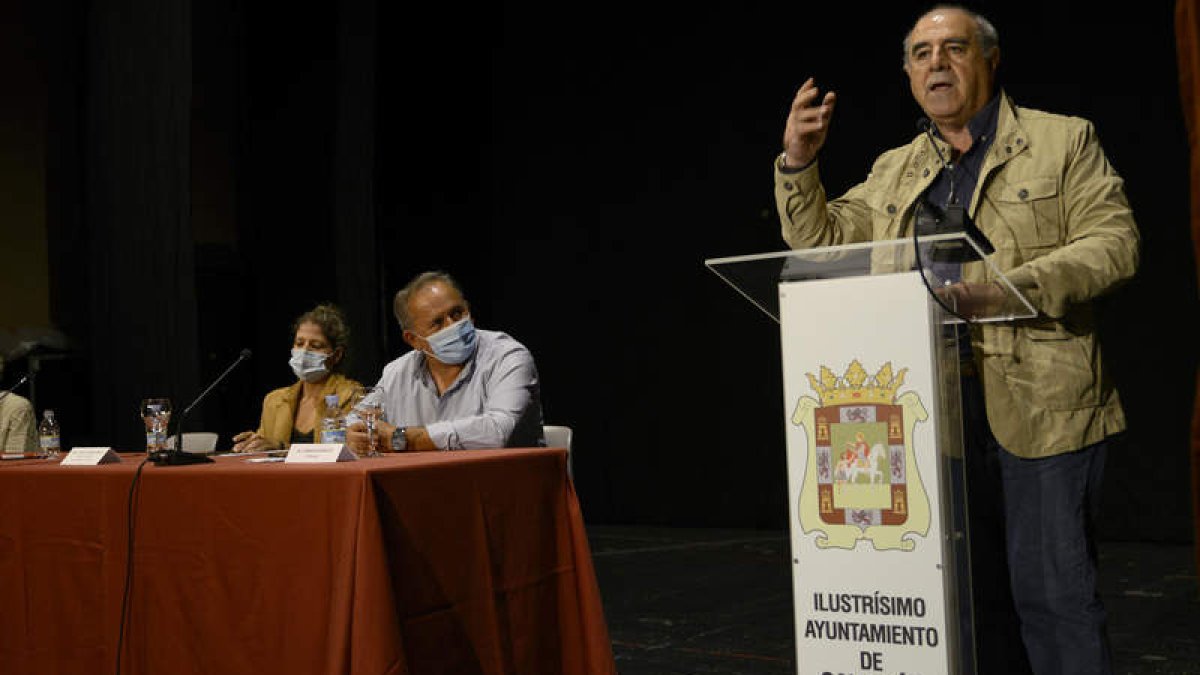 ACACIO DÍAZ