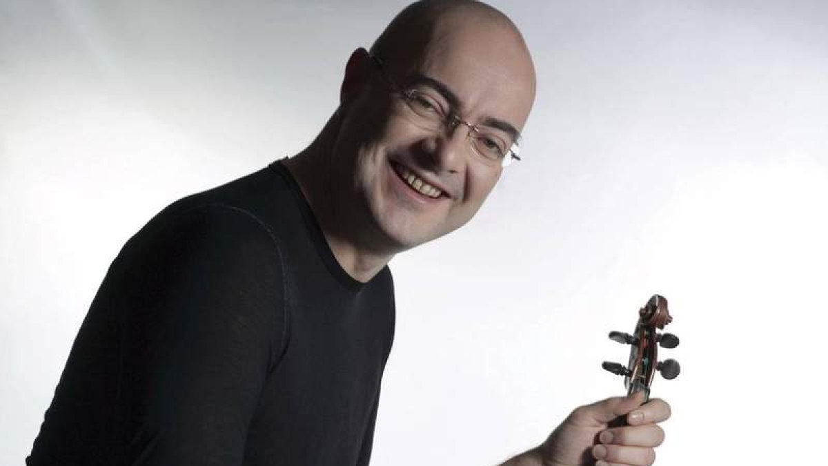 Gordan Nikolic, el director y solista de violín en la cita de hoy de la Sinfónica autonómica.