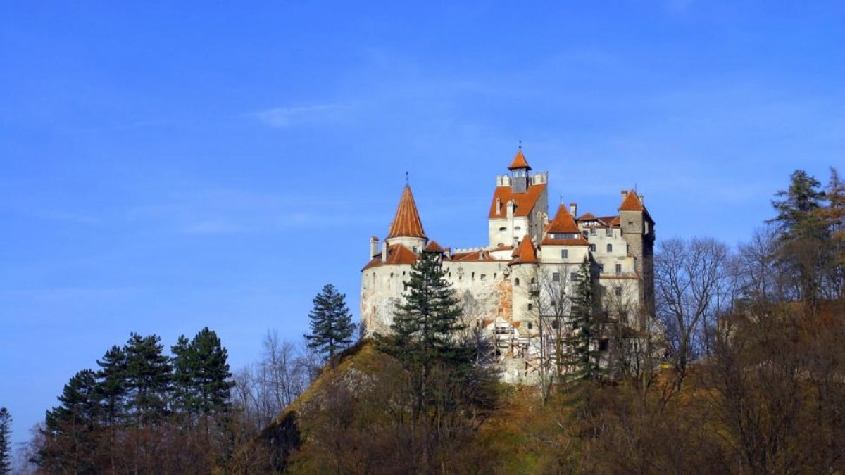El castillo de Bran, situado en el centro de Rumanía, en una imagen de archivo.