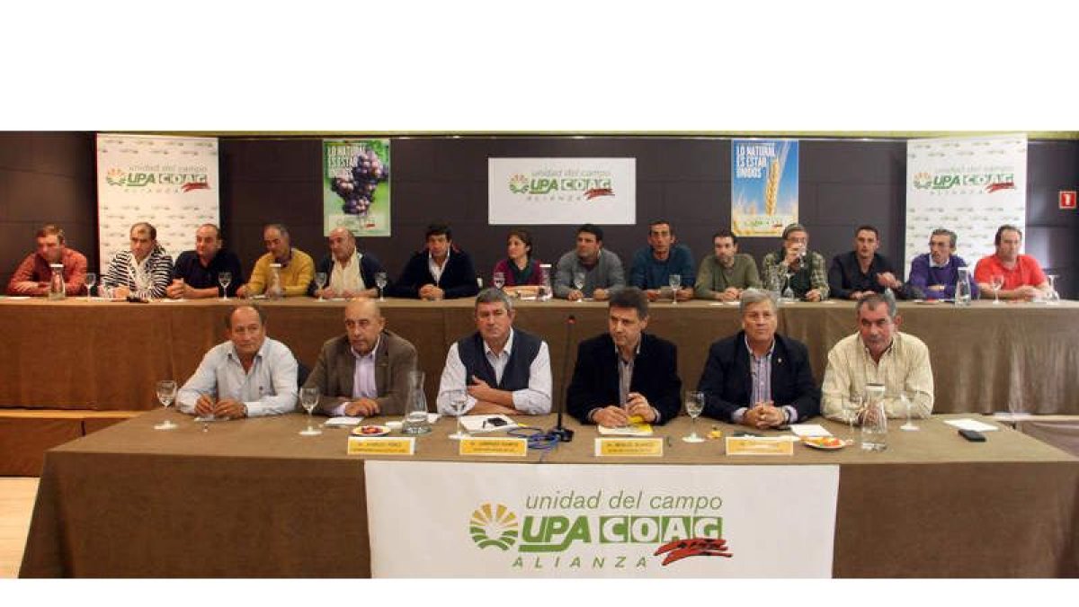 En la primera fila, los responsables nacionales y autonómicos de UPA y Coag.