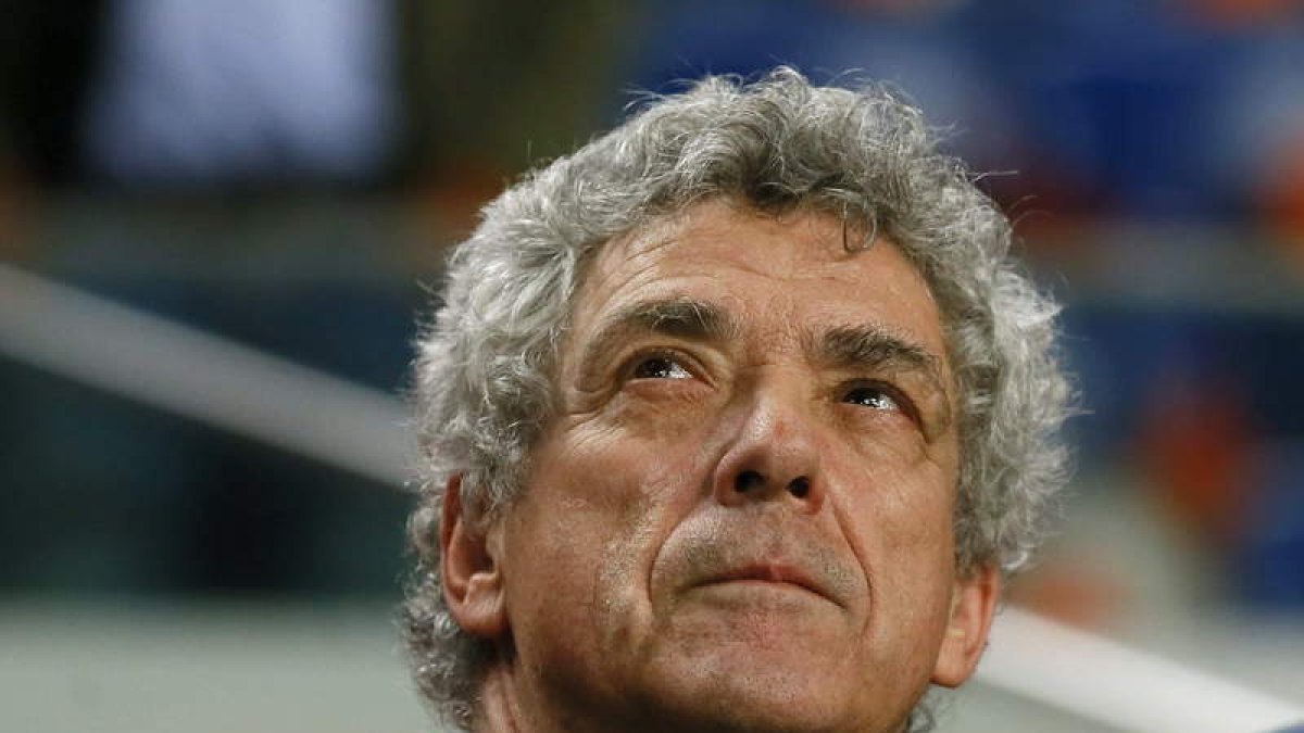 Villar anunció la suspensión indefinida de las competiciones.