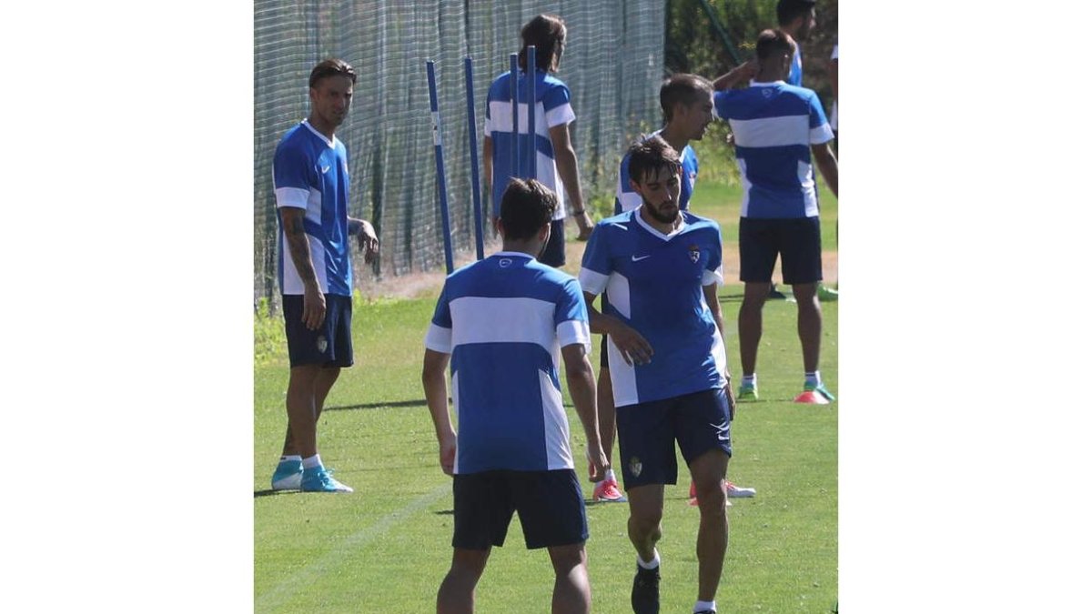 La Deportiva quiere resarcirse de sus últimos resultados ante el vicecolista. L. DE LA MATA