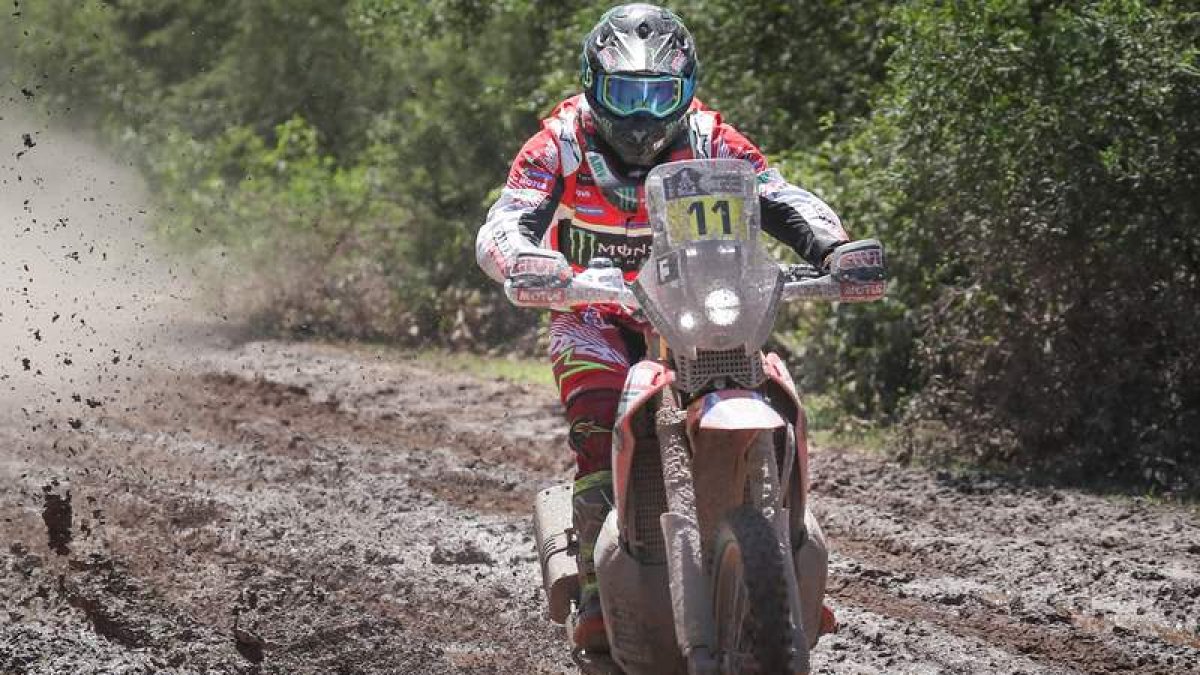 El piloto español Joan Barreda ganó la cuarta etapa. N. A.