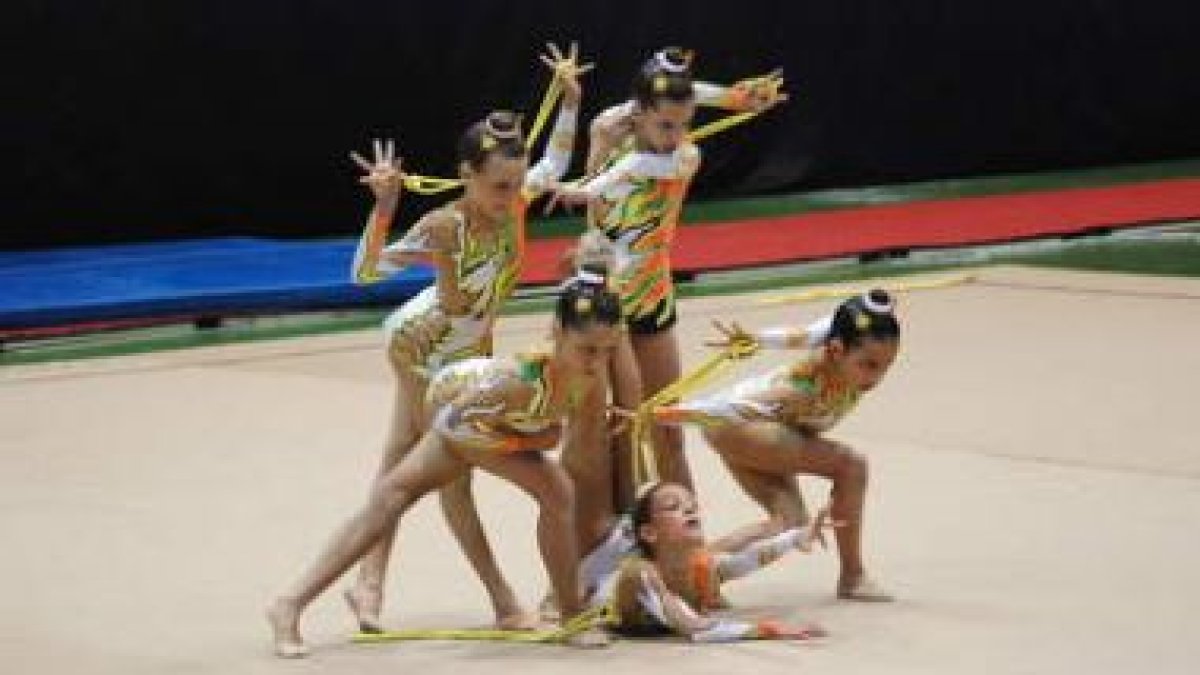 Los conjuntos alevín, infantil y primera categoría nacional que presenta el Club Ritmo.
