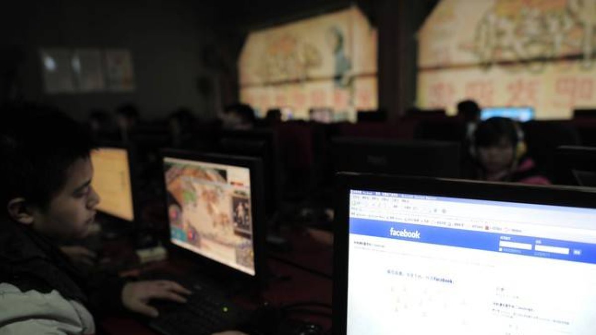 Un internauta, a punto de entrar en su cuenta de Facebook.