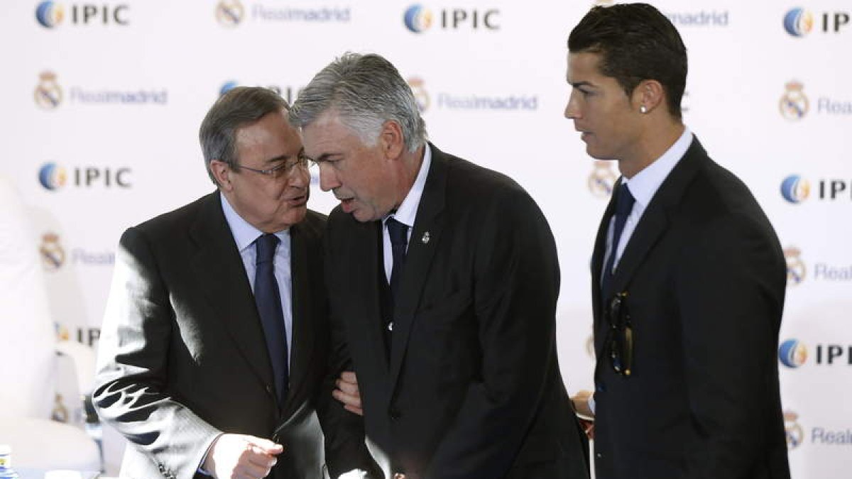 Ronaldo defiende públicamente a Ancelotti, que aún no conoce la opinión de Florentino