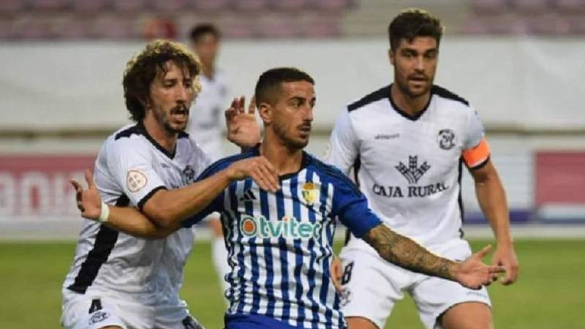 Deportiva y Zamora sellaron su partido en el Ruta de la Plata con un empate. ZAMORA CF