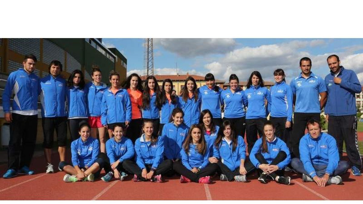 El Sprint, con Blanca, Ana y Sidorella, atletas que ya no estarán en la tercera temporada de las leonesas en la División de Honor