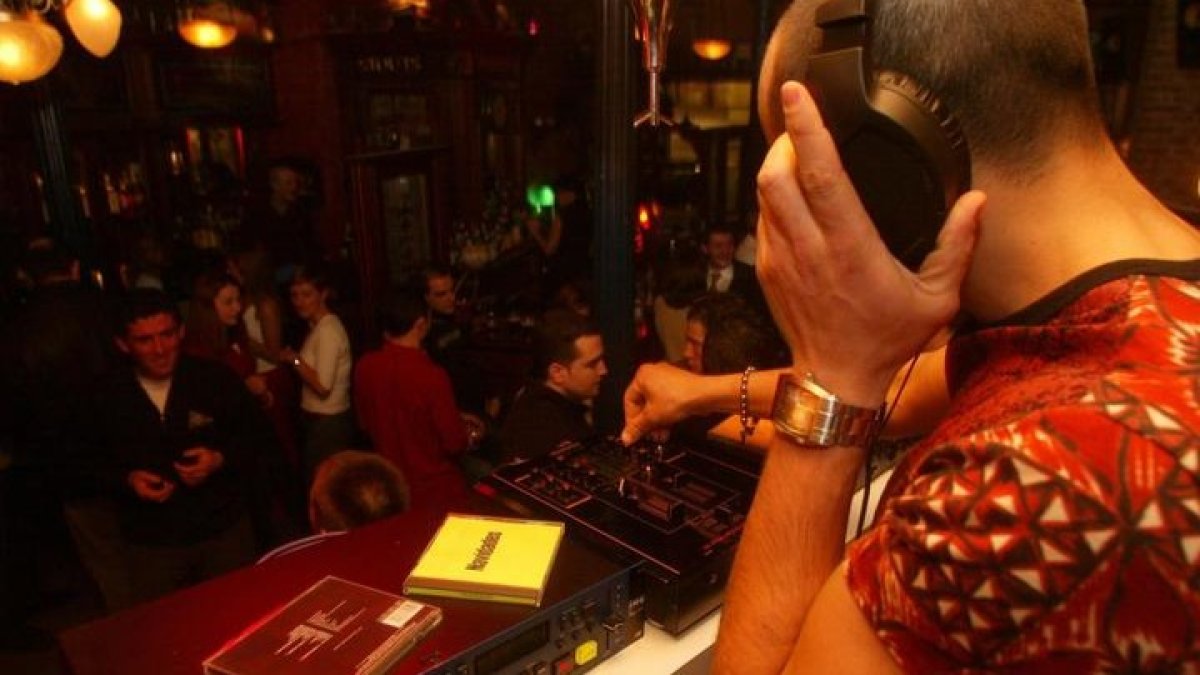 Un bar de copas en la capital. J.F.S.