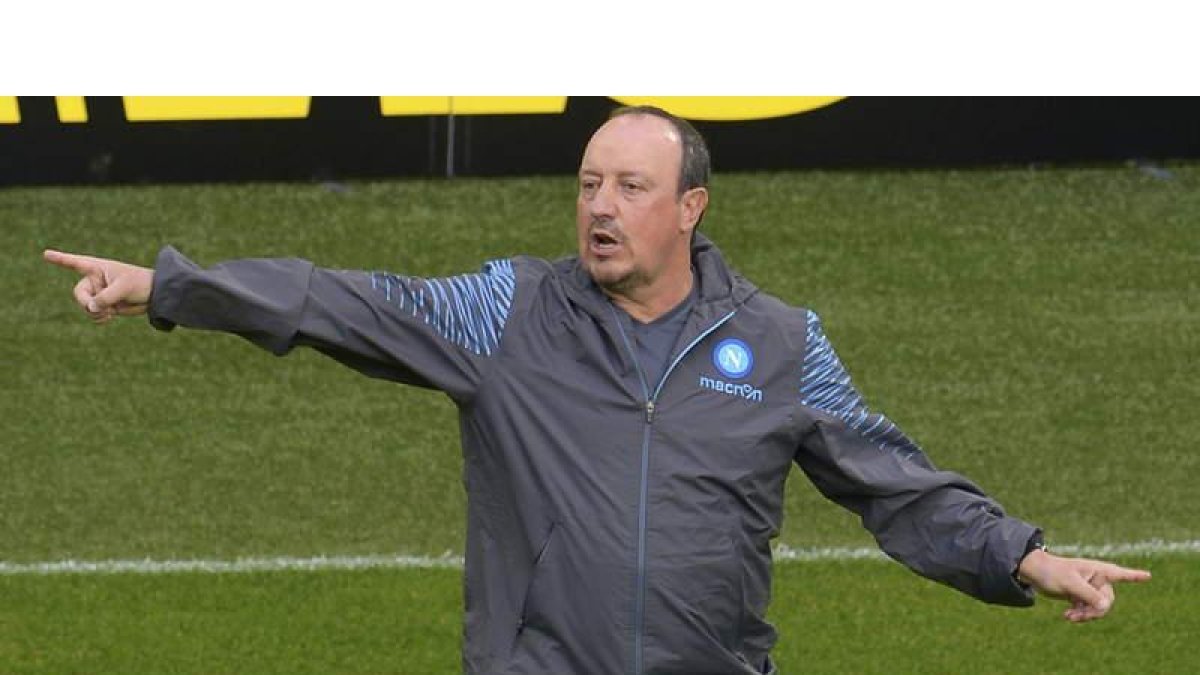 Benítez será presentado hoy en el palco del Bernabéu