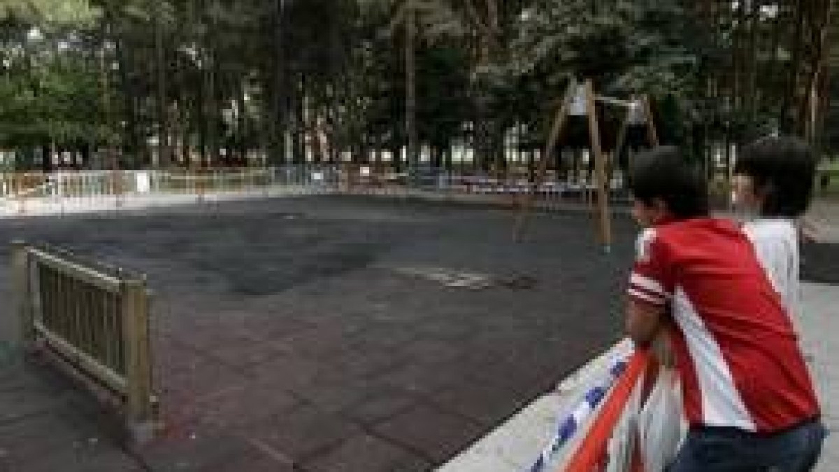 Estado en el que quedó la zona infantil incendiada del Temple
