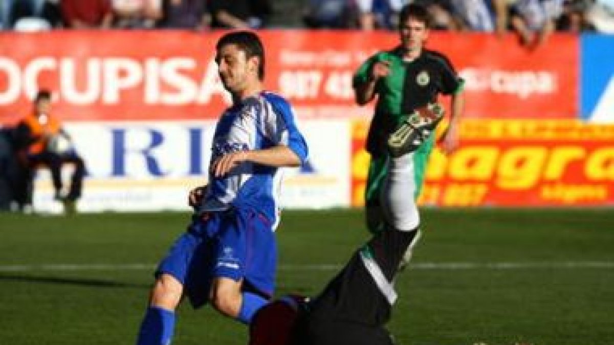 Los médicos del club evaluarán hoy el estado del gemelo de Jonatan Valle.