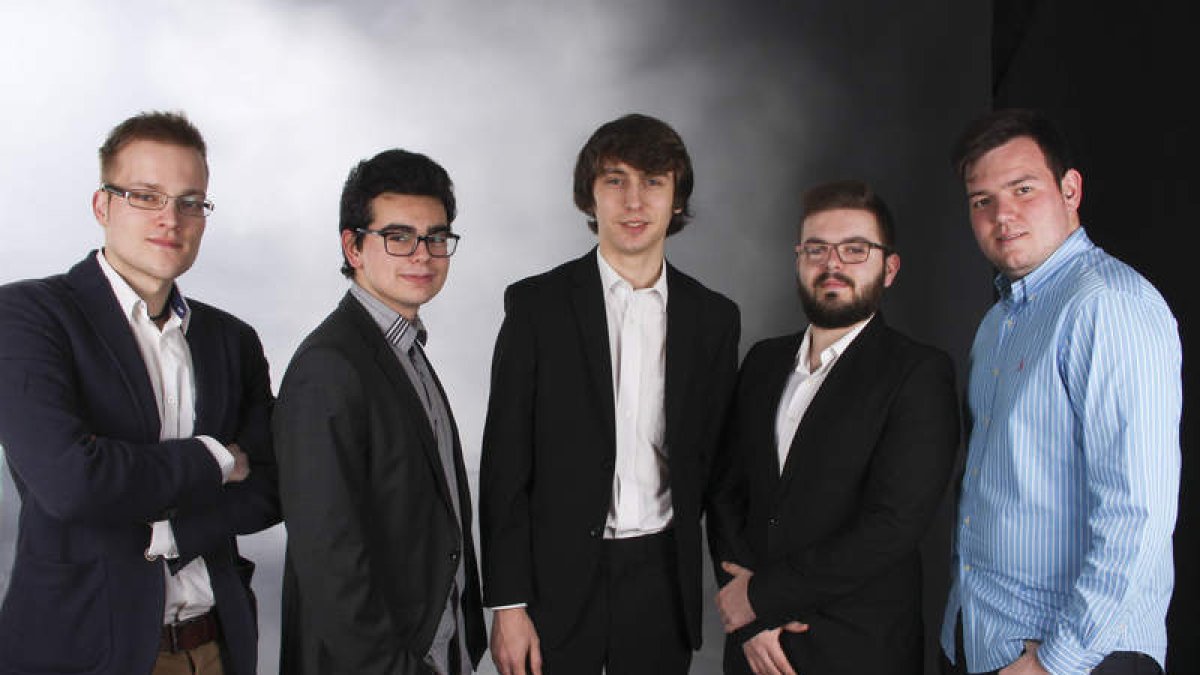 Los creadores del sistema Legioagro, ganador de la final del ‘Spinup CyL’. DL