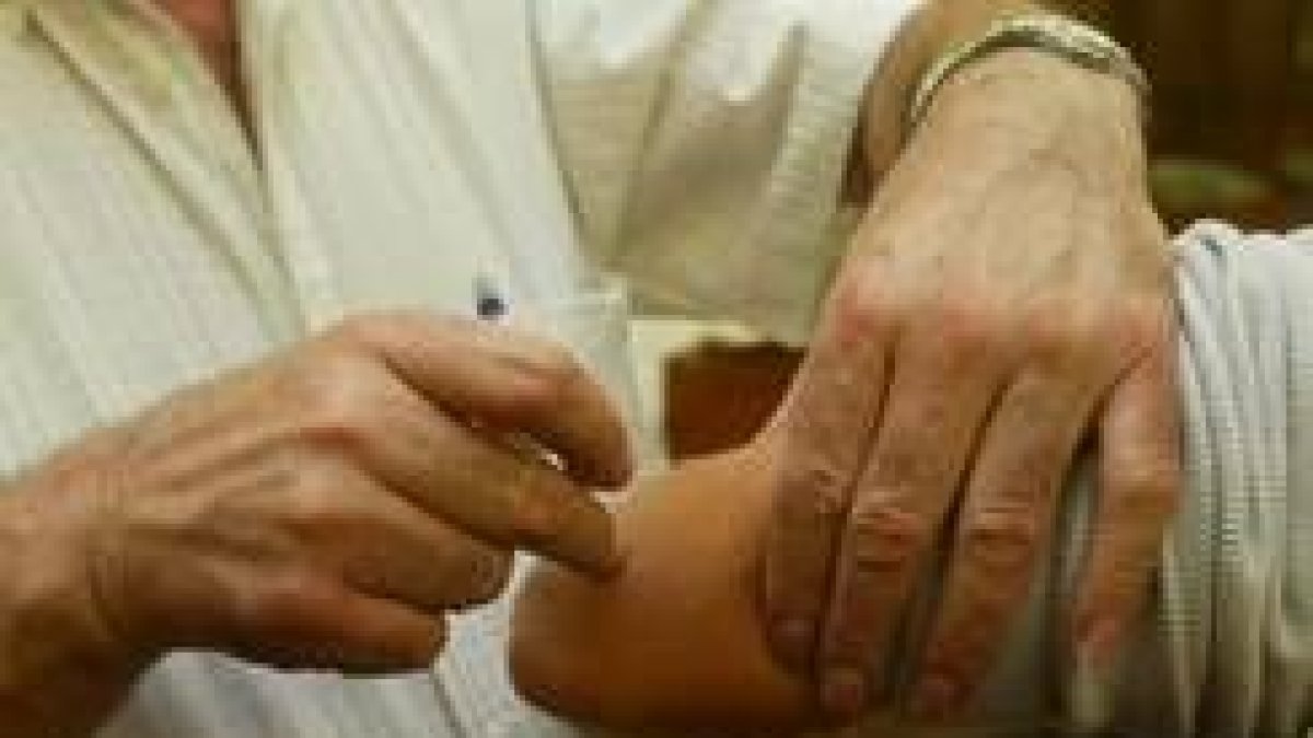 La campaña de vacunación contra el virus de la gripe se iniciará el próximo mes de octubre