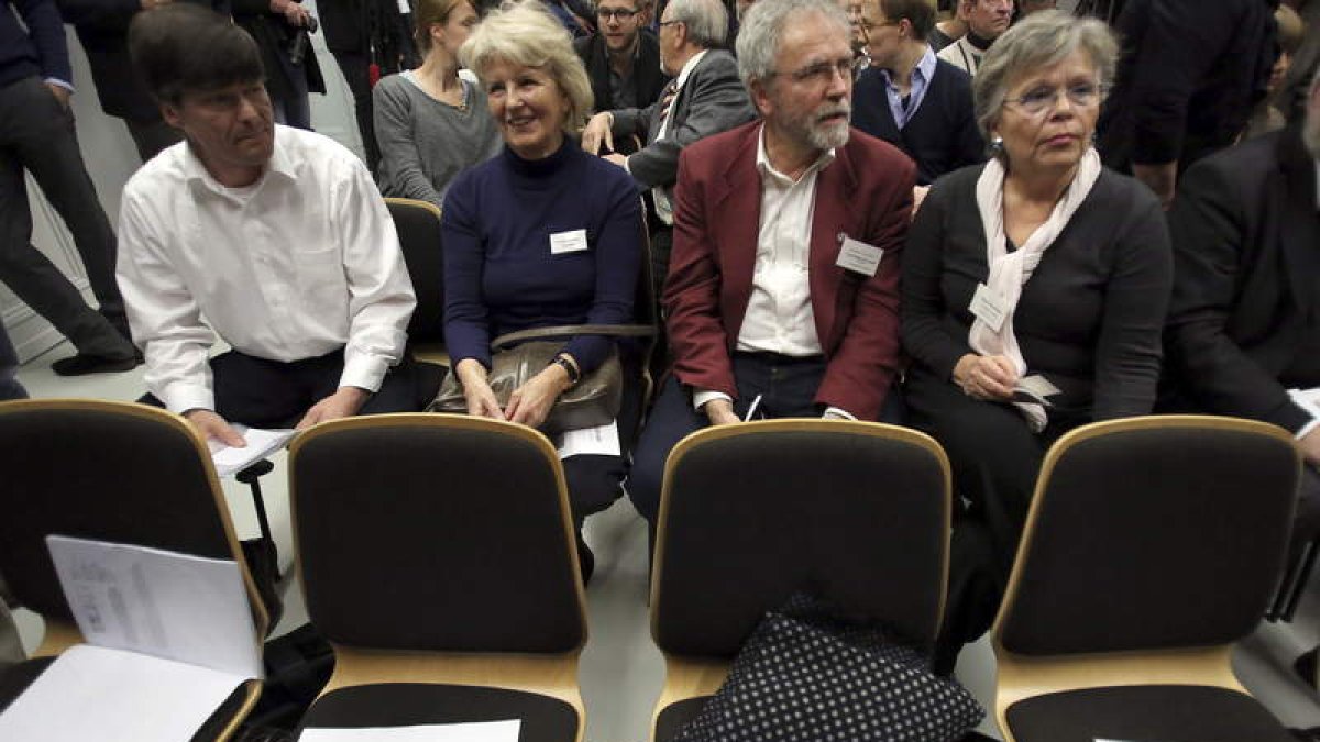 WOLFGANG KUMM