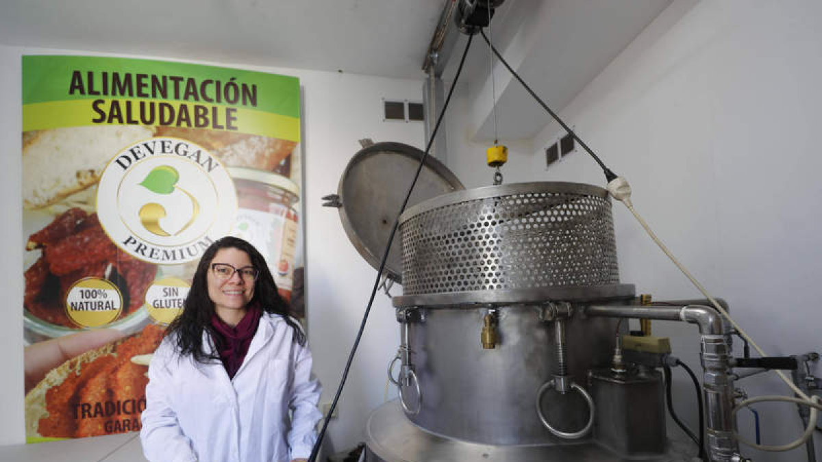 Laura Fernández en Devegan, en Carracedelo. L. DE LA MATA