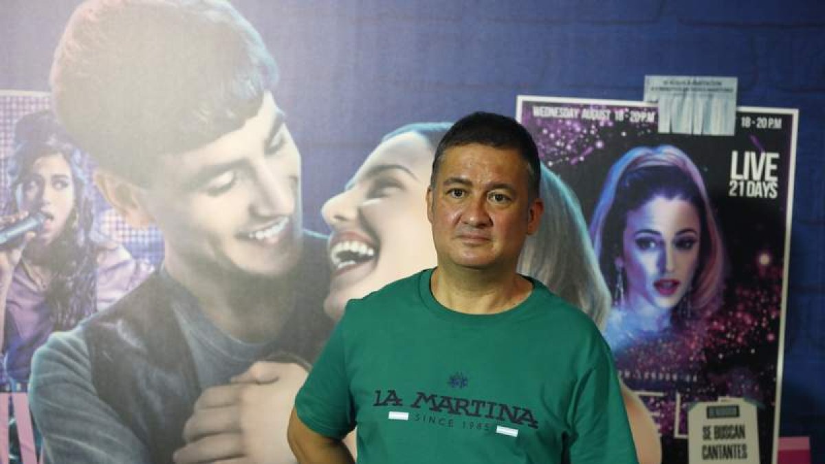 Llega a los cines la ópera prima de Secun de la Rosa como director, ‘El Cover’. JAVIER LIZÓN