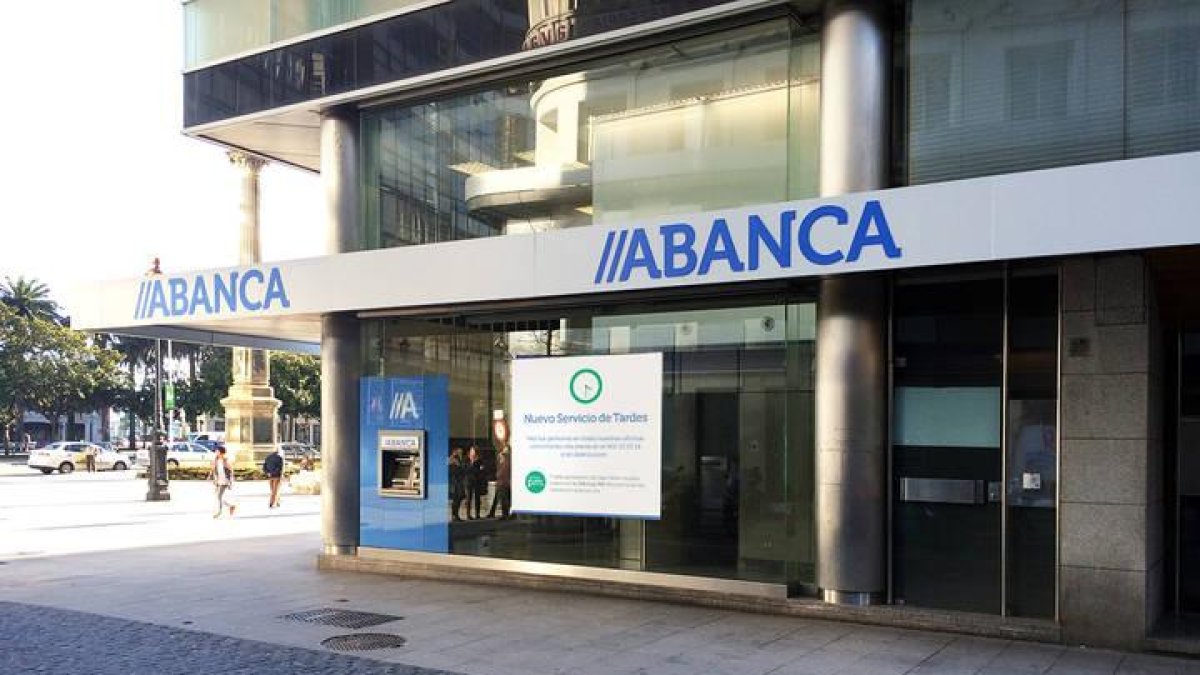 Abanca ha renunciado a su intención de hacerse con Liberbank.