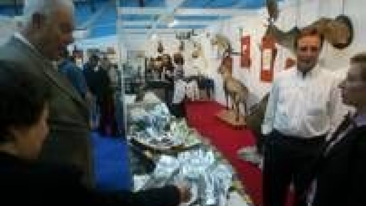 La Feria de Productos de León todavía estará abierta en la plaza de toros durante hoy y mañana
