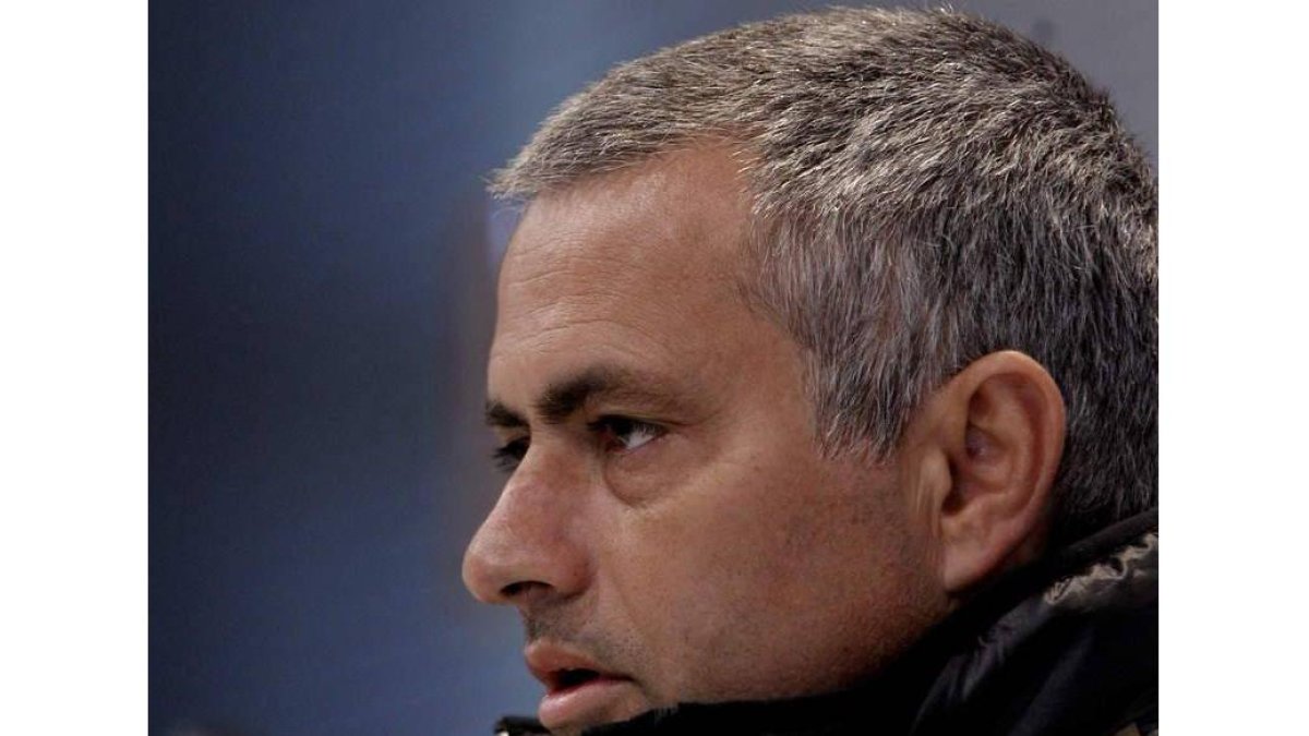 Mourinho durante la rueda de prensa que ofreció ayer.