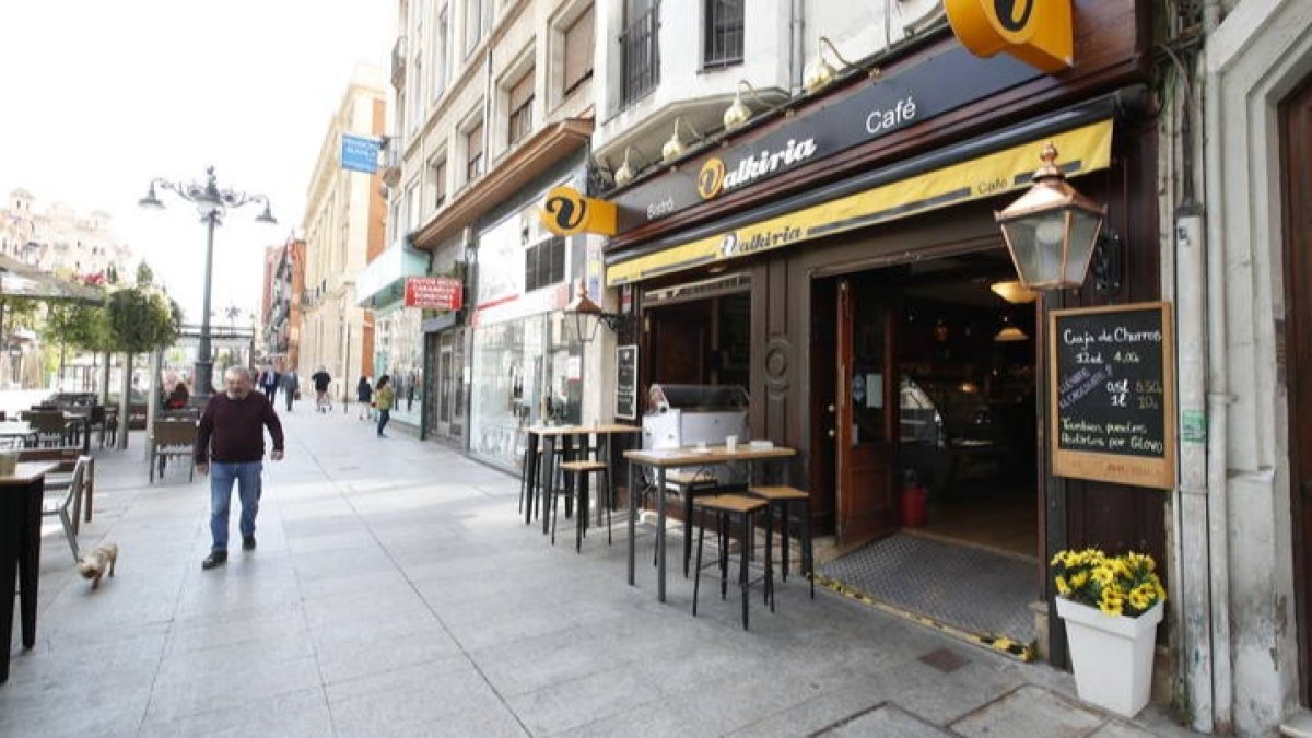 Café Valkiria, en pleno Ordoño II. RAMIRO