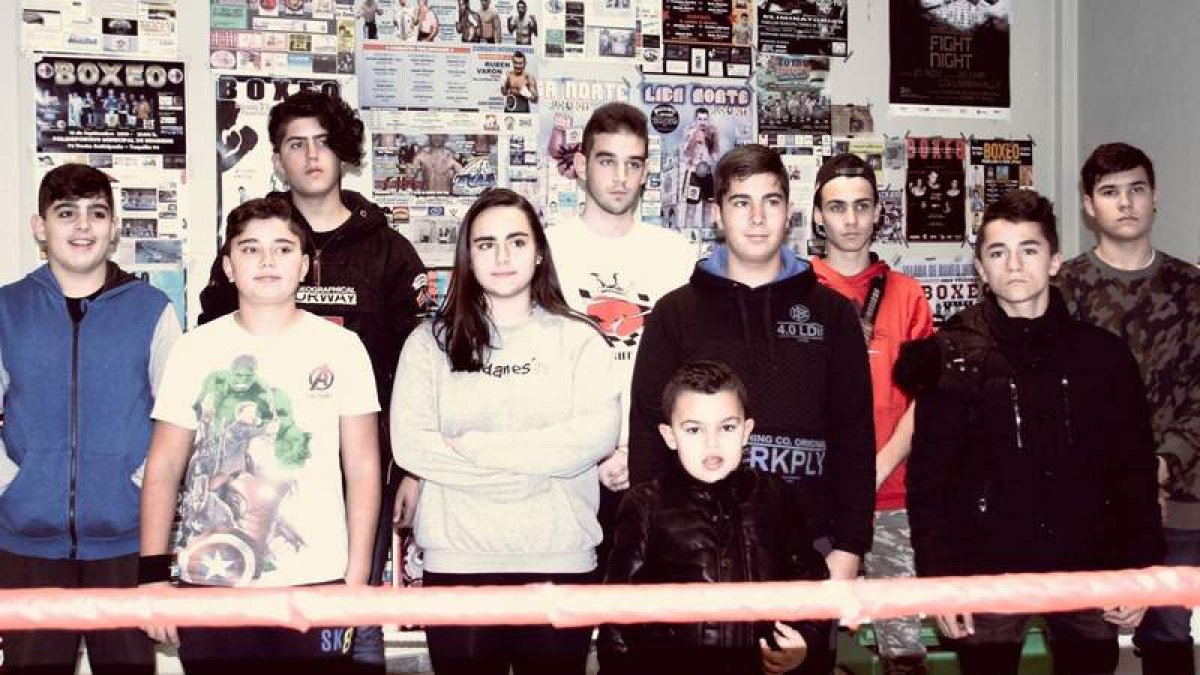 Los integrantes de la Escuela Deportiva Municipal de León. DL