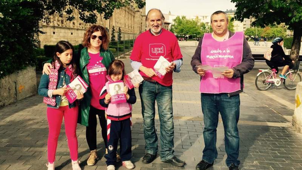 Los candidatos de UPyD a las Cortes y la Alcaldía, ayer.