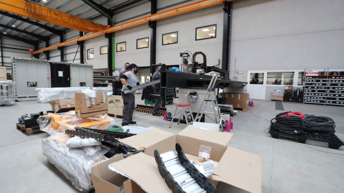 La empresa se encuentra en el polígono industrial de La Herrera de Sahelices de Sabero. CASTRO