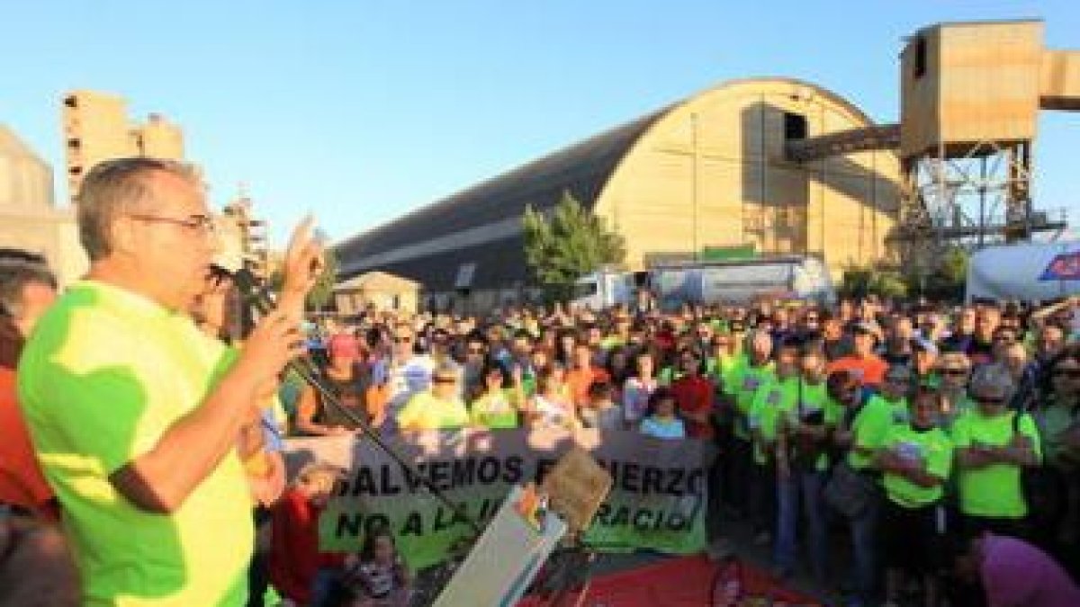 Una de las manifestaciones en contra de Cosmos.