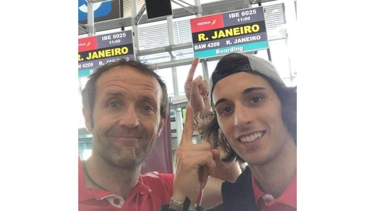 Villacorta junto a Jorge Blanco poco antes de embarcar rumbo al Iberoamericano de Río de Janeiro. DL