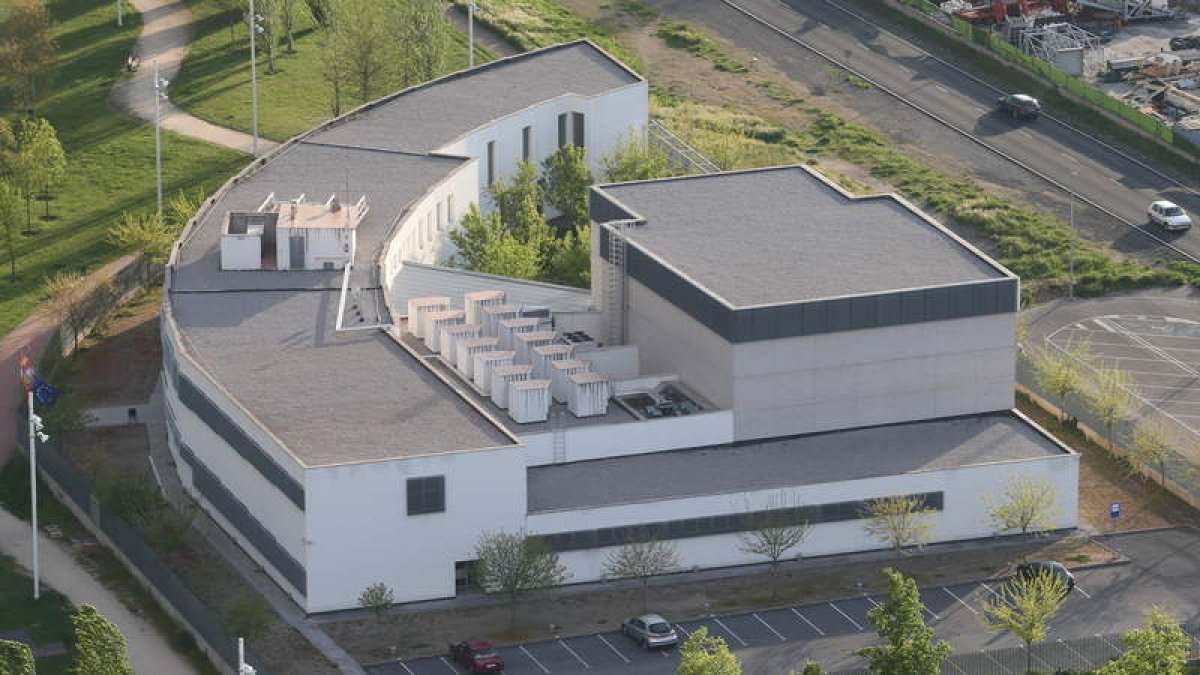 Vista aérea del Conservatorio Cristóbal Hallfter. L. DE LA MATA