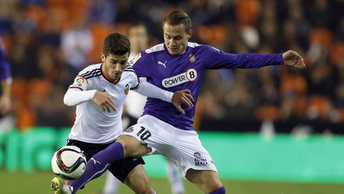 El Espanyol y el Valencia se juegan el pase a cuartos de final de la Copa del Rey.